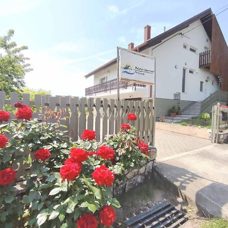 Balaton Apartman Paloznak Exteriör bild