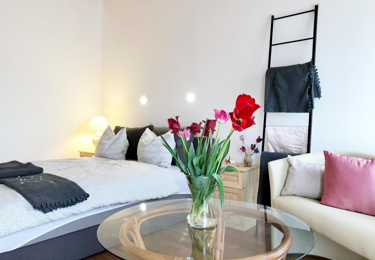Balaton Apartman Paloznak Exteriör bild