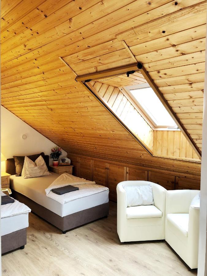 Balaton Apartman Paloznak Exteriör bild