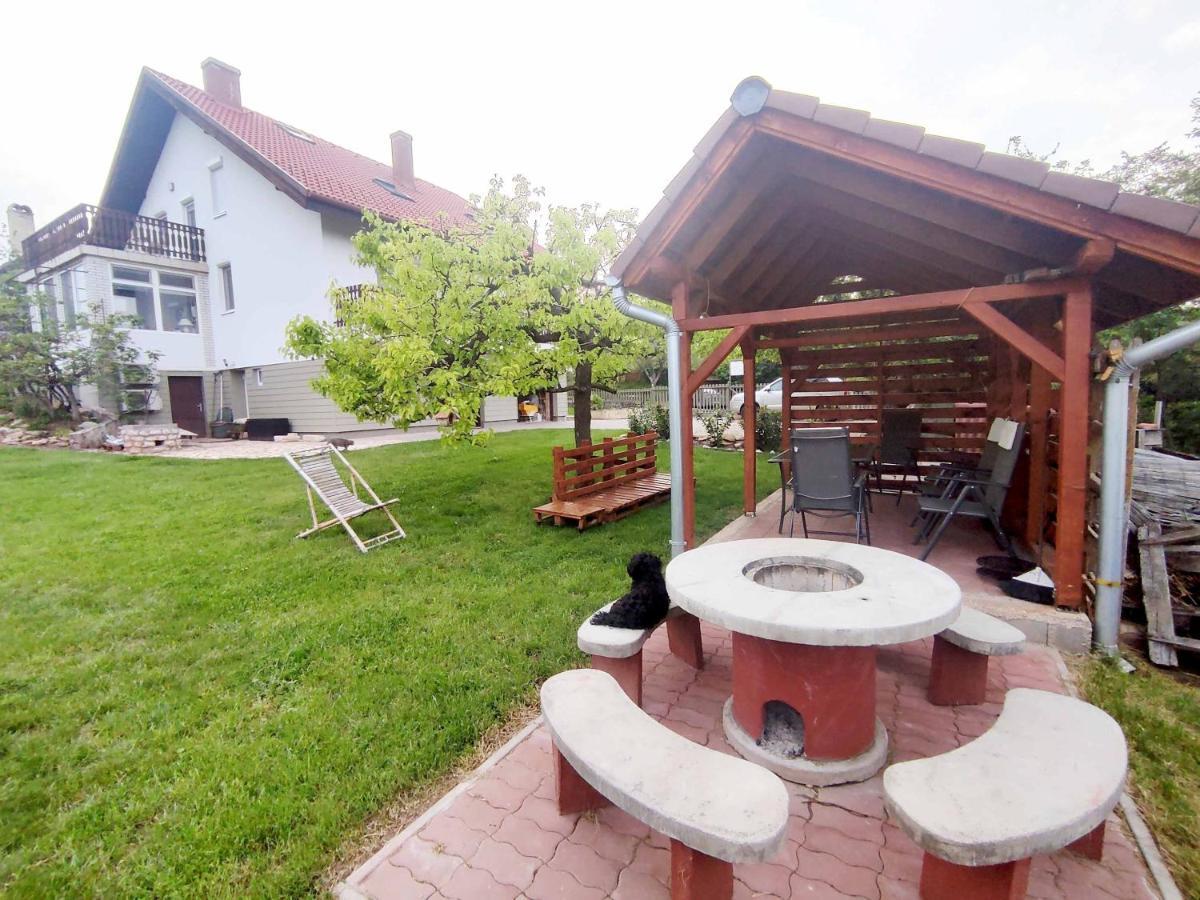 Balaton Apartman Paloznak Exteriör bild
