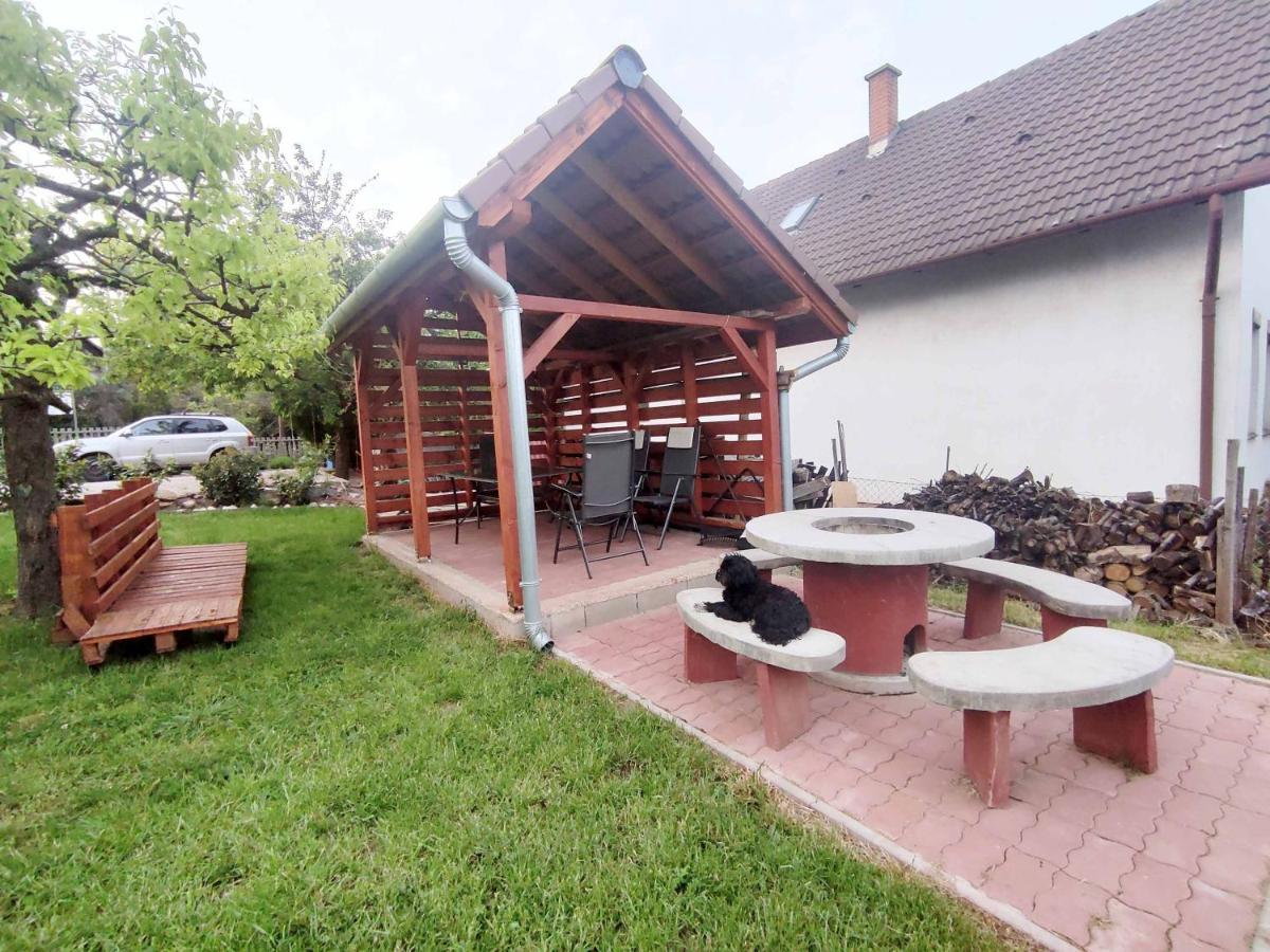 Balaton Apartman Paloznak Exteriör bild